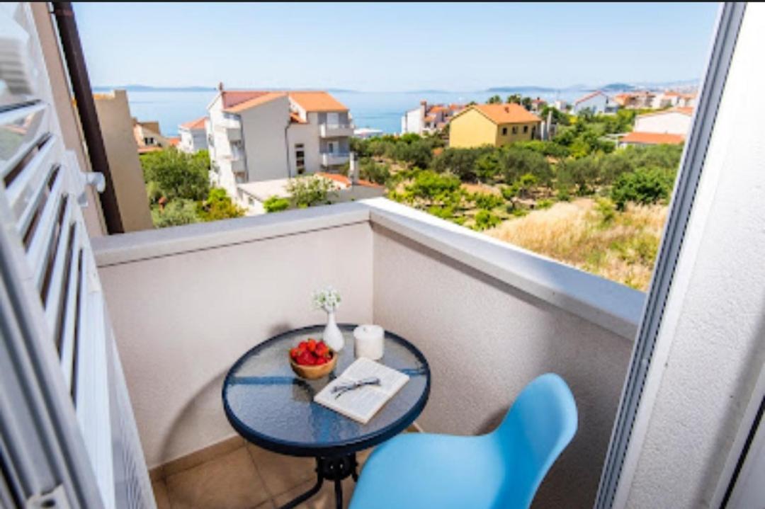 Apartmani Dubrava Podstrana Buitenkant foto