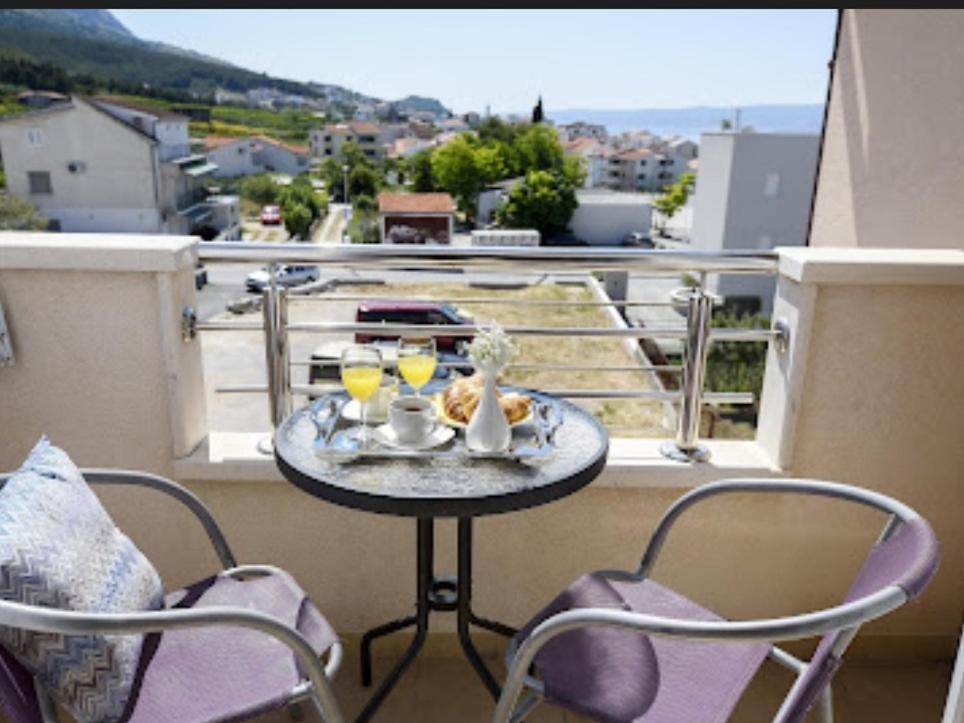 Apartmani Dubrava Podstrana Buitenkant foto