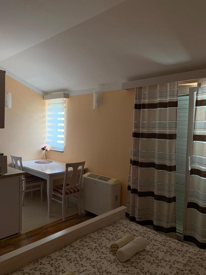 Apartmani Dubrava Podstrana Buitenkant foto
