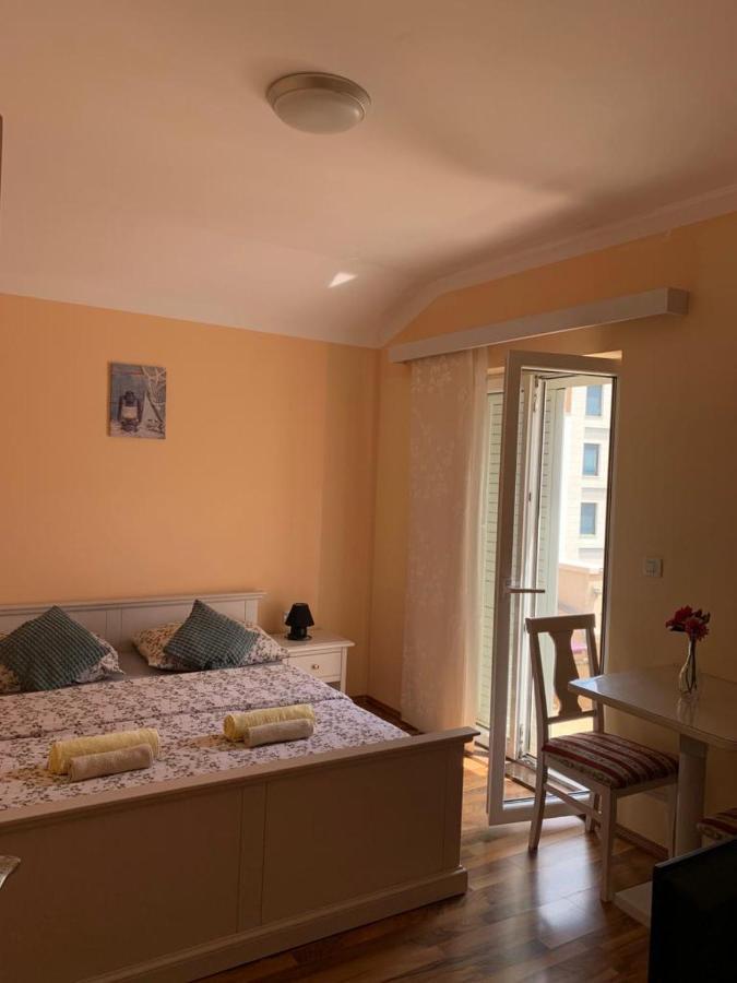 Apartmani Dubrava Podstrana Buitenkant foto